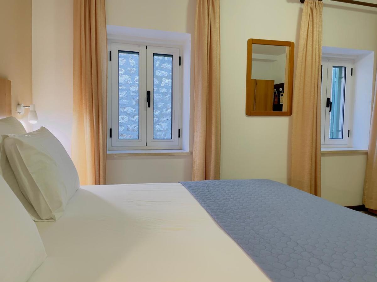 Rooms And Apartments Villa Town Gate Hvar Đảo Hvar Ngoại thất bức ảnh