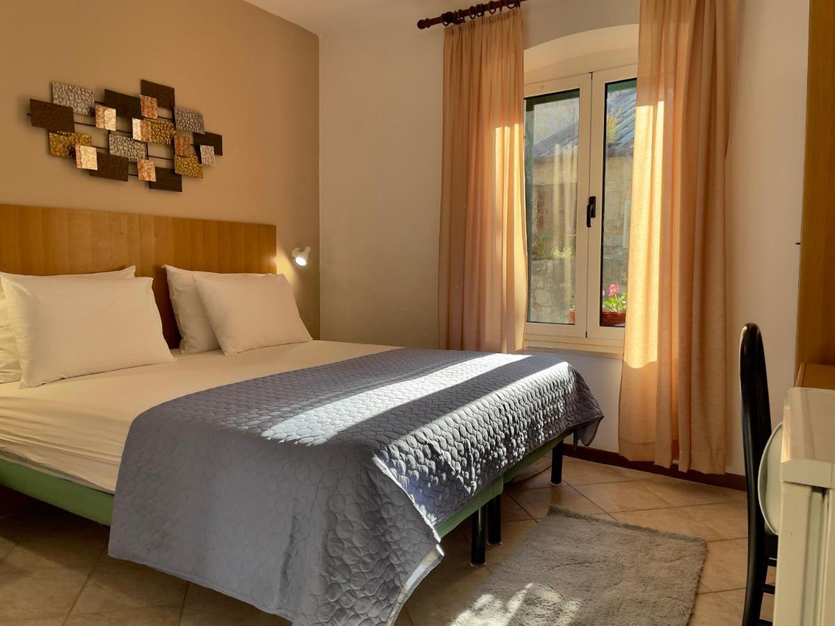 Rooms And Apartments Villa Town Gate Hvar Đảo Hvar Ngoại thất bức ảnh